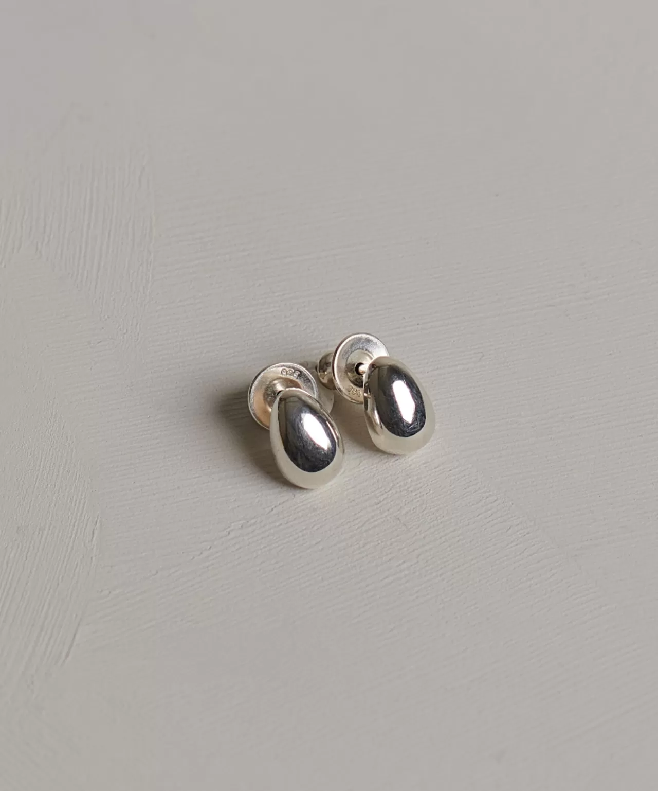 Jenni Kayne Tiny Egg Studs